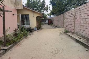 Parcelle sur petit blvd Lumumba Limete 27 sur 40m 1.100.000